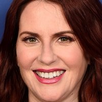 Megan Mullally Nue