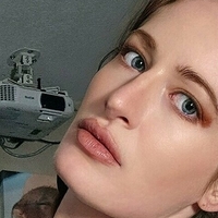 Mikayla Raines Nue