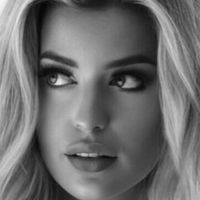 Milou Van Agtmael Nue