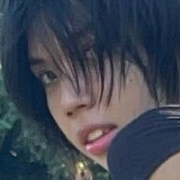 Miru Ackerman Nue