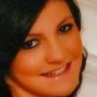 Molly Ewins Nue