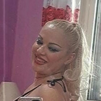 Monica Kant Nue