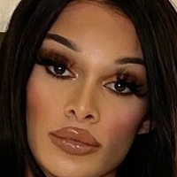 Nikkie Santana Nue