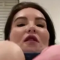 Olivia James Nue