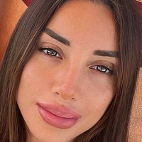 Oriana Tubiolo Nue