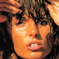 Pamela Zinszer Nue