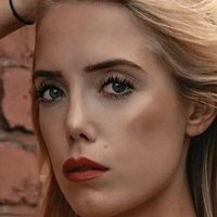 Pauline Sophie Nue