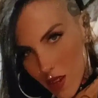 Pedra Parker Nue