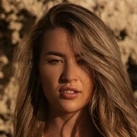 Penny Edwards Nue