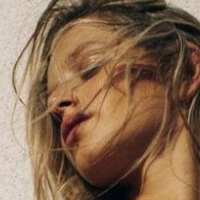Roni Solan Nue