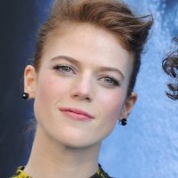 Rose Leslie Nue