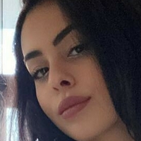 Sara Gazioglu Nue