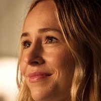 Sarah Goldberg Nue