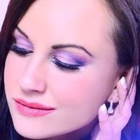 Shayna Lee Nue