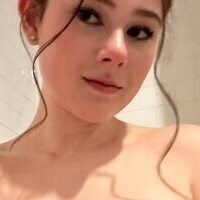Shayna Loren Nue