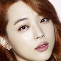 Sulli Choi Nue