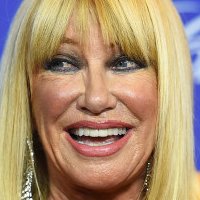 Suzanne Somers Nue
