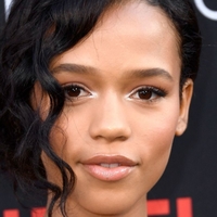 Taylor Russell Nue
