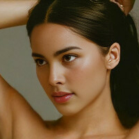 Urassaya Sperbund Nue