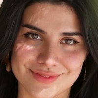 Valentina Runco Nue
