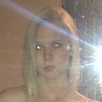 Vicky Longley Nue