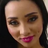 Victoria Beatriz Nue