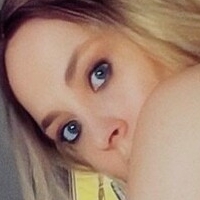 wetlittleblonde Nue
