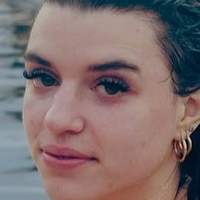 Whoissheiloveher Nue