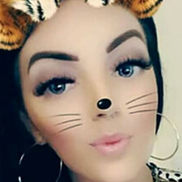 Zoe Burr Nue